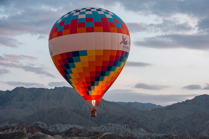 Giant Unicorn Balloons